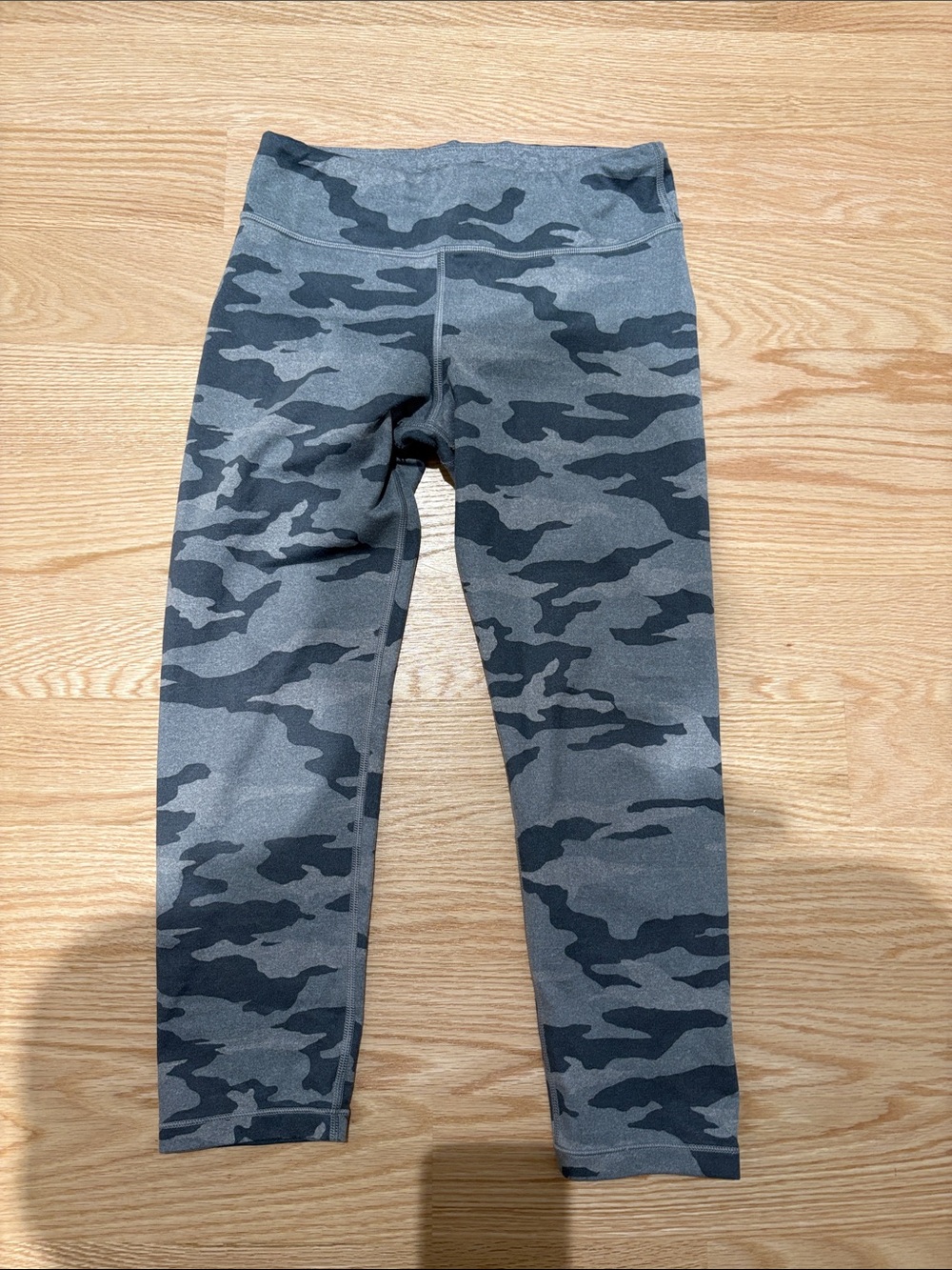 Athleta Chit Chat Capri